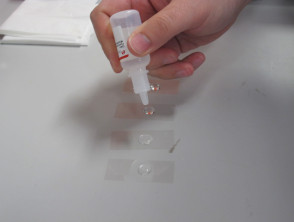 Preparación de portaobjetos de vidrio para un cubreobjetos