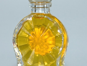 Botella de perfume de vidrio